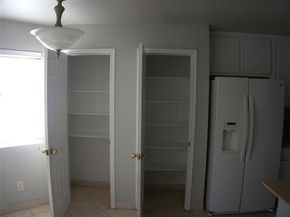 1512 Parkfield CIR, Round Rock TX 78664