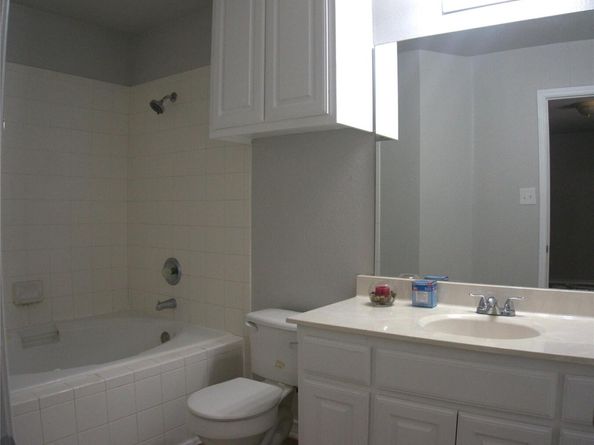 1512 Parkfield CIR, Round Rock TX 78664