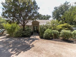 25201 & 25203 Lakeview DR, Spicewood TX 78669