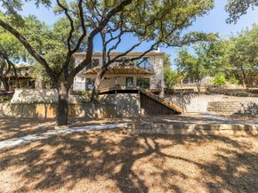 25201 & 25203 Lakeview DR, Spicewood TX 78669