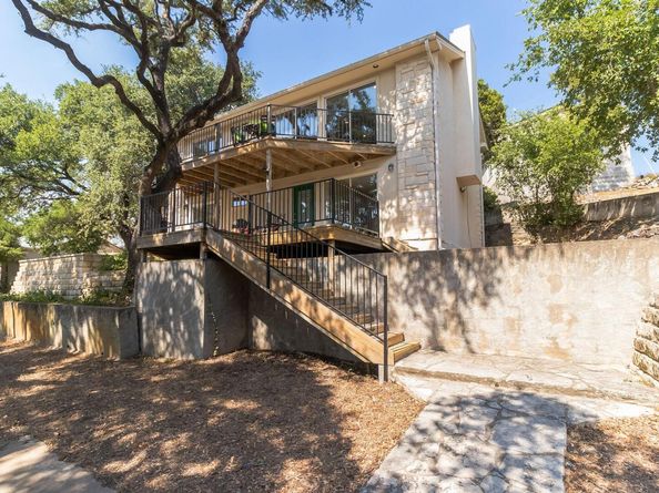 25201 & 25203 Lakeview DR, Spicewood TX 78669