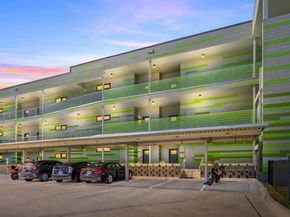 4004 Banister LN 215, Austin TX 78704