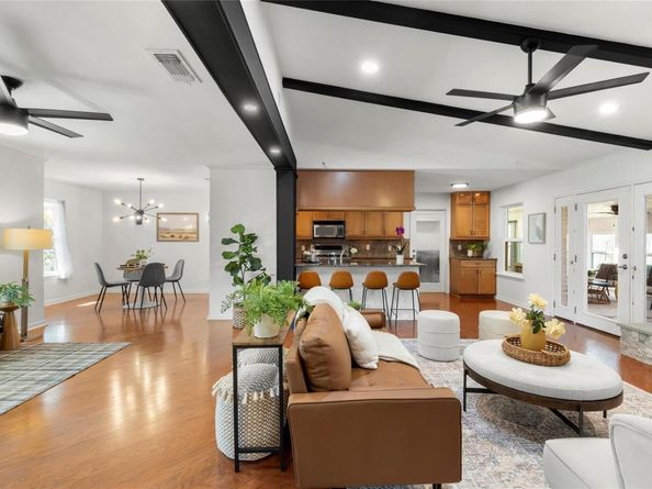 1704 Shelbourne DR, Austin TX 78752