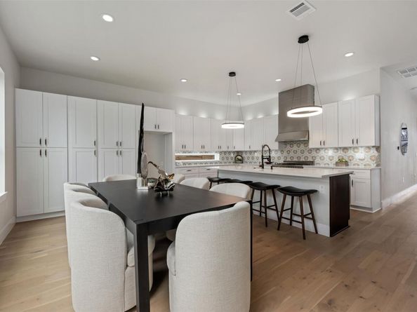 1004 Karen Ave, Austin TX 78757