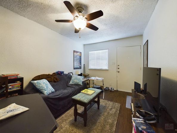 2401 Manor RD 228, Austin TX 78722