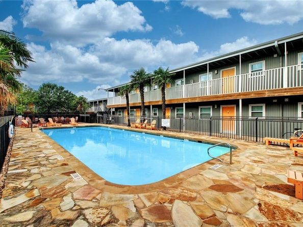 2401 Manor RD 228, Austin TX 78722