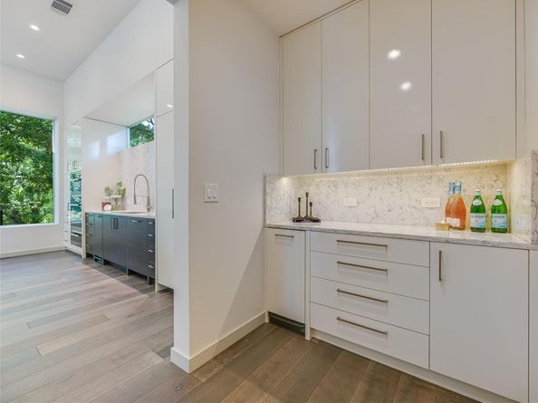 1107 W 31st ST, Austin TX 78705