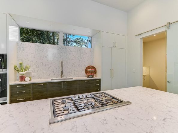 1107 W 31st ST, Austin TX 78705