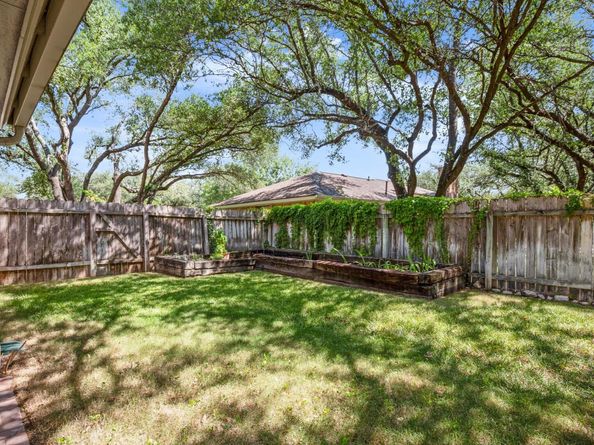 601 Friendswood DR, Georgetown TX 78628