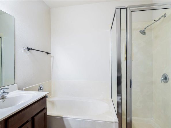 608 Lookout Tree LN, Round Rock TX 78664