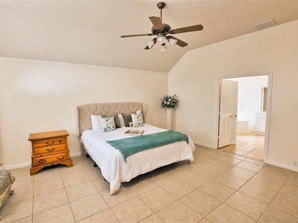 10612 Lord Derby DR, Austin TX 78748
