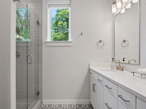 1125 Tillery ST 1A, Austin TX 78702