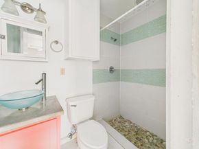803 W 28th ST 202, Austin TX 78705