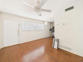 803 W 28th ST 202, Austin TX 78705
