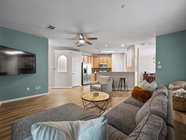1310 W Parmer LN 9B, Austin TX 78727