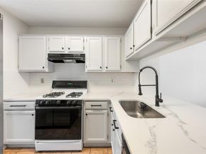 1411 N Gracy Farms LN N 100, Austin TX 78758