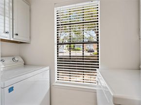 1411 N Gracy Farms LN N 100, Austin TX 78758