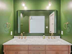 6804 Meadow RUN, Austin TX 78745