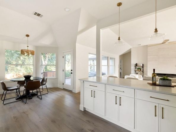 5800 Magee BND, Austin TX 78749