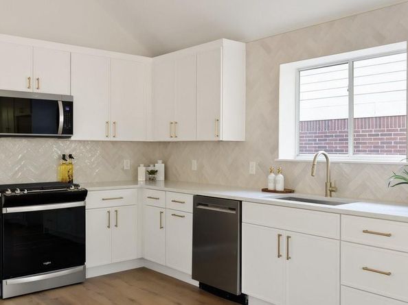 5800 Magee BND, Austin TX 78749