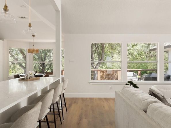 5800 Magee BND, Austin TX 78749