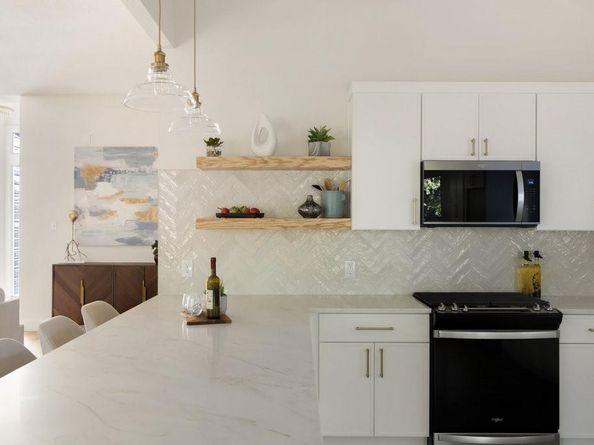 5800 Magee BND, Austin TX 78749