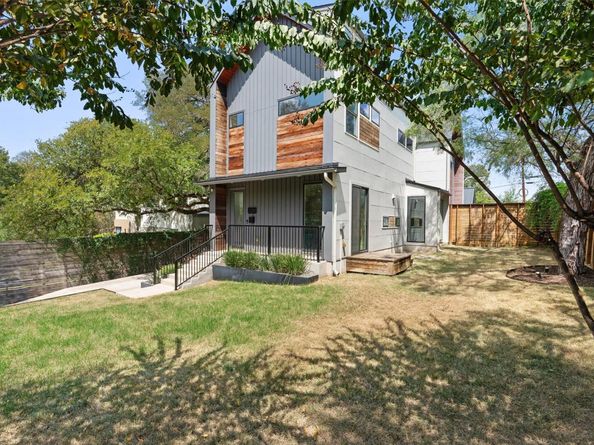 2200 La Casa DR, Austin TX 78704