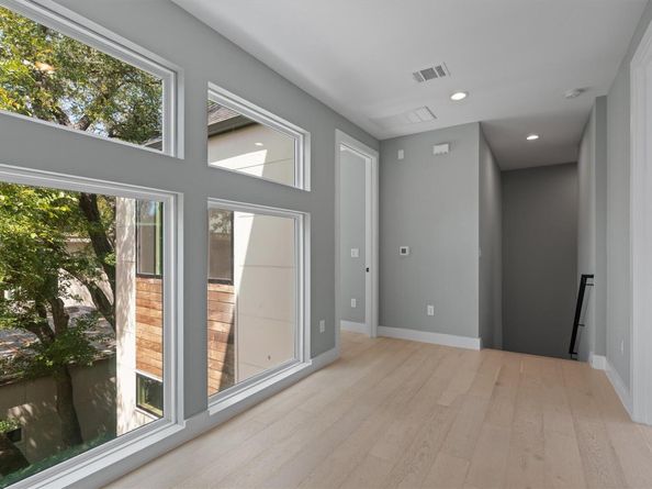 2200 La Casa DR, Austin TX 78704