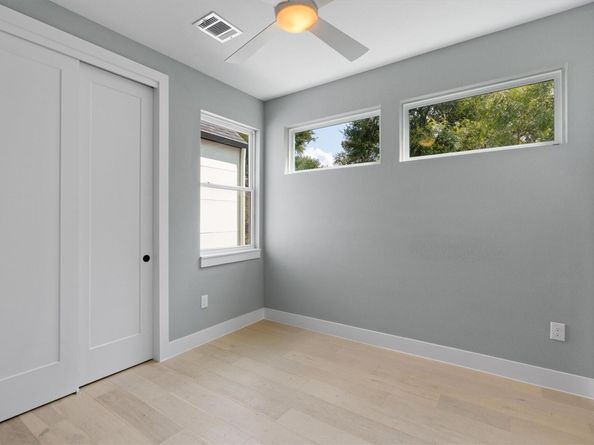 2200 La Casa DR, Austin TX 78704