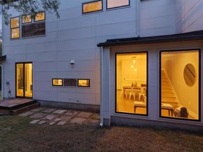 2200 La Casa DR, Austin TX 78704
