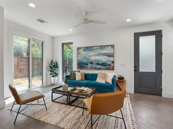 2200 La Casa DR, Austin TX 78704