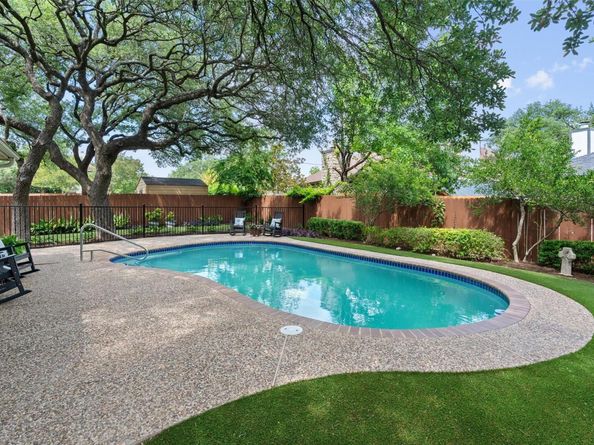 1202 Woodhollow CV, Cedar Park TX 78613