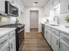 5720 Shreveport DR, Austin TX 78727