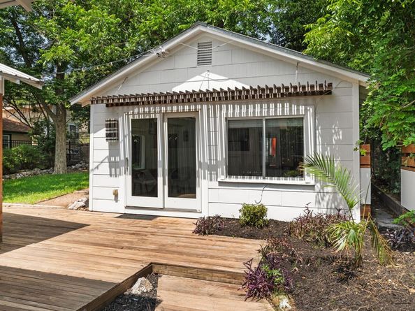 2004 Bremen ST, Austin TX 78703