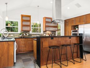 2004 Bremen ST, Austin TX 78703