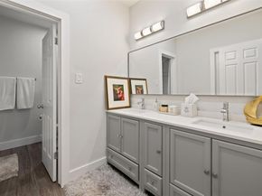 1615 Spyglass DR 4, Austin TX 78746