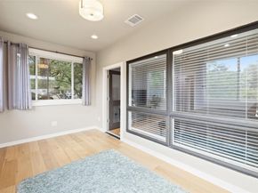 1615 Spyglass DR 4, Austin TX 78746