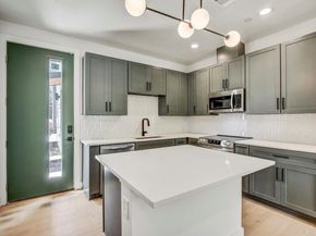 4127 E 12th ST 3, Austin TX 78721