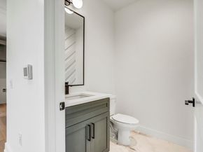 4127 E 12th ST 3, Austin TX 78721