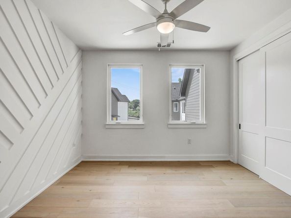 4127 E 12th ST 3, Austin TX 78721