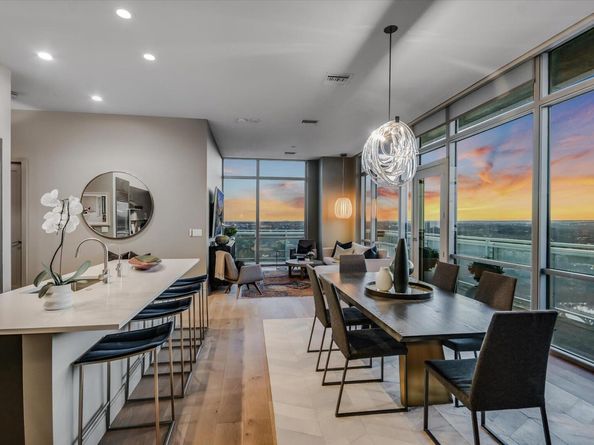 222 West Ave 3002, Austin TX 78701