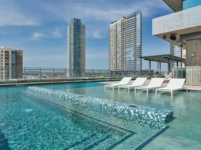 222 West Ave 3002, Austin TX 78701