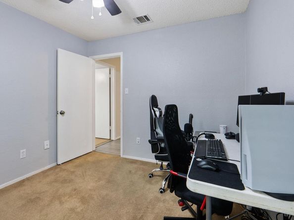 1910 Andover DR, Round Rock TX 78664