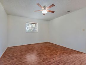 302 Venture BLVD S, Lago Vista TX 78645