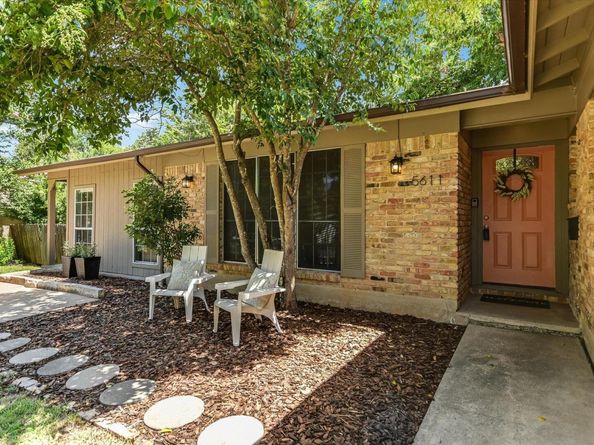5611 Mapleleaf DR, Austin TX 78723