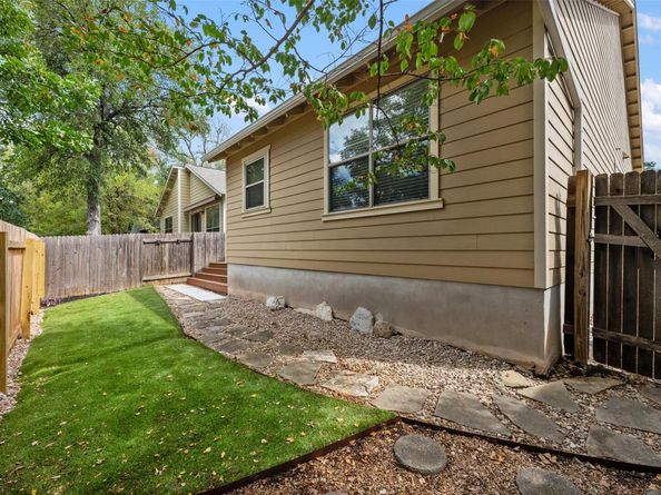 6020 Rutledge LN, Austin TX 78745