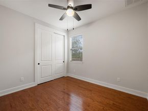 6020 Rutledge LN, Austin TX 78745
