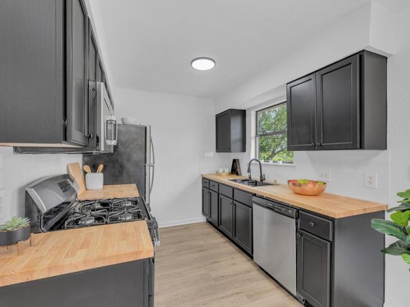 8104 Valleyfield DR, Austin TX 78724