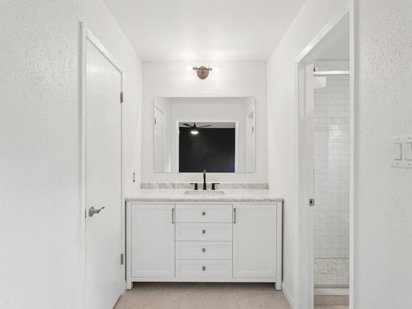 10229 Missel Thrush DR, Austin TX 78750