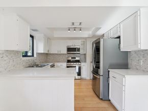 10229 Missel Thrush DR, Austin TX 78750